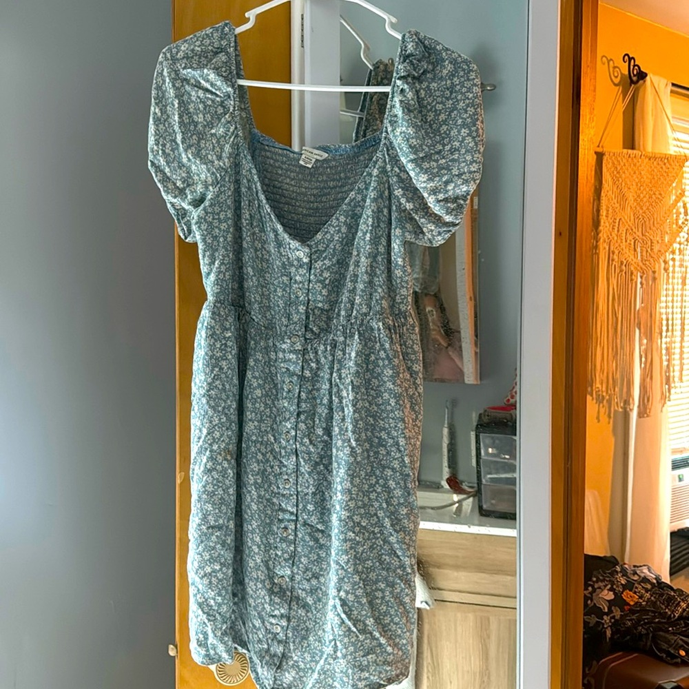 American eagle baby blue floral dress